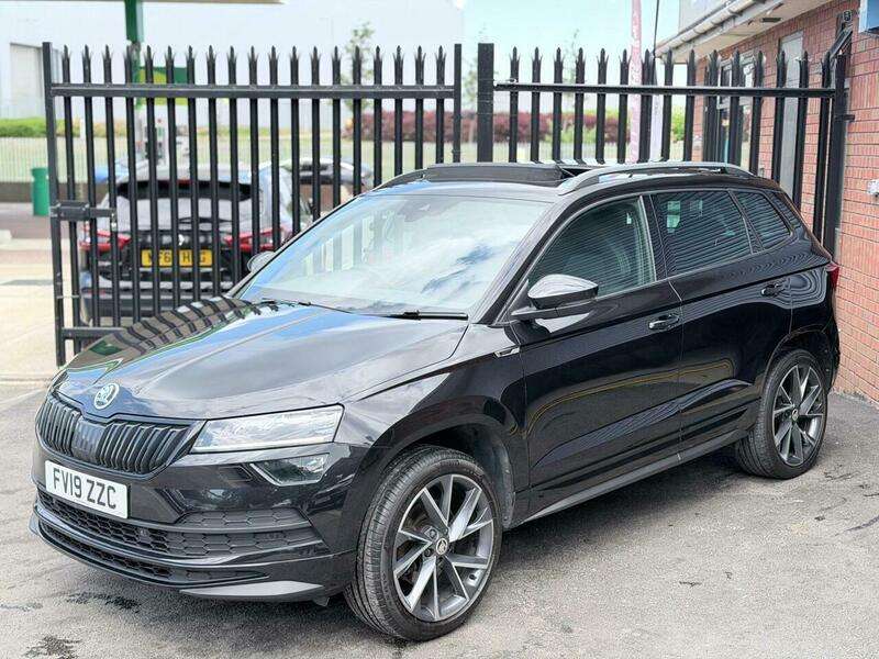 A 2019 SKODA KAROQ 2.0 TSI SportLine DSG 4WD Euro 6 (s/s) 5dr A 2019 SKODA KAROQ 2.0 TSI SportLine DSG 4WD Euro 6 (s/s) 5dr