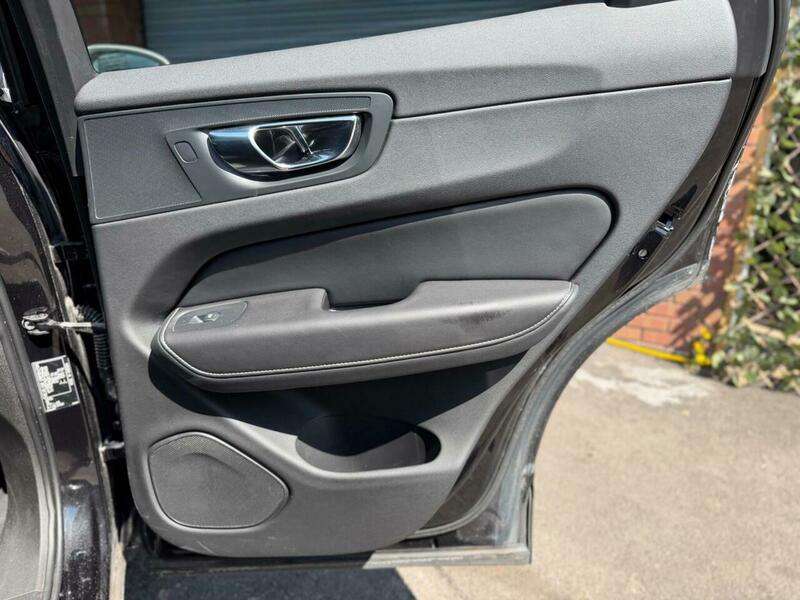 2019 VOLVO XC60 2019 VOLVO XC60