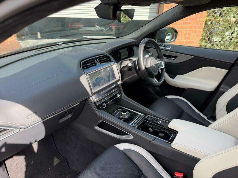 2019 JAGUAR F-PACE 2019 JAGUAR F-PACE