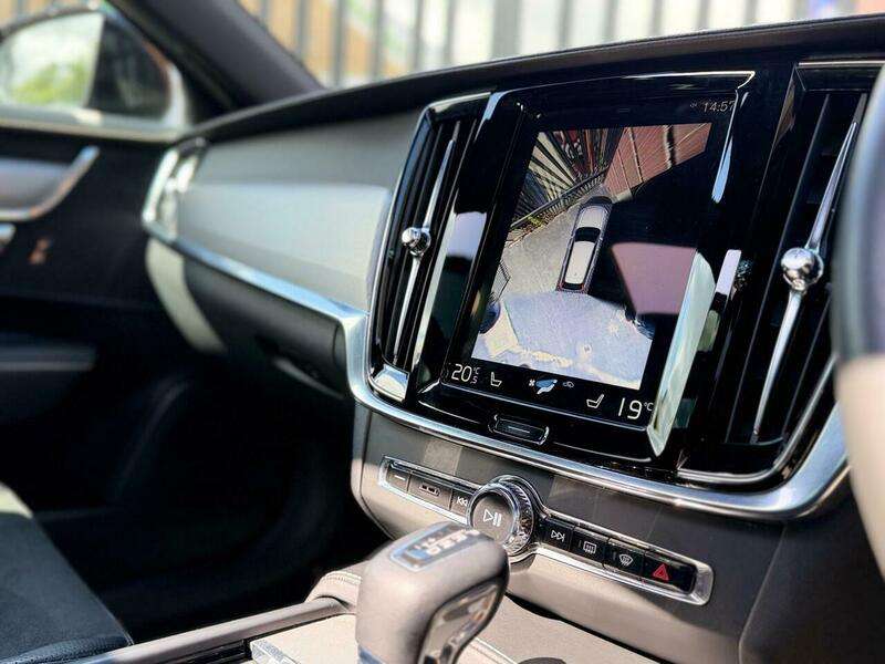 2020 VOLVO V90 2020 VOLVO V90