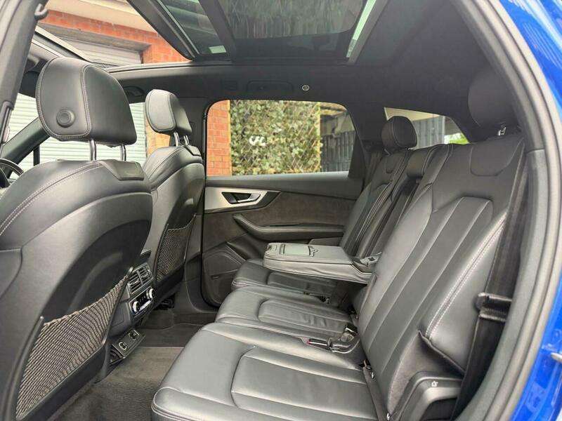 2017 AUDI SQ7 2017 AUDI SQ7