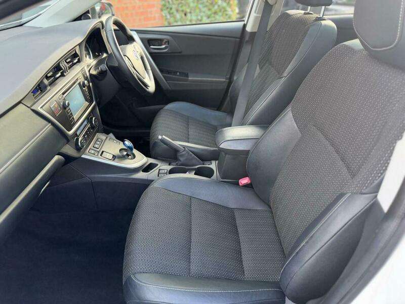 2015 TOYOTA AURIS 2015 TOYOTA AURIS