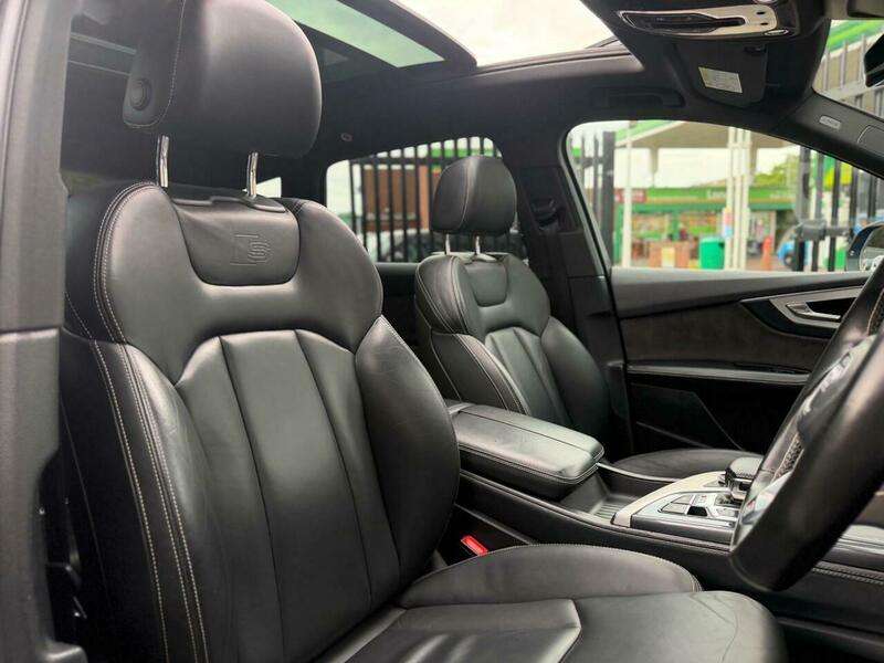 2017 AUDI SQ7 2017 AUDI SQ7