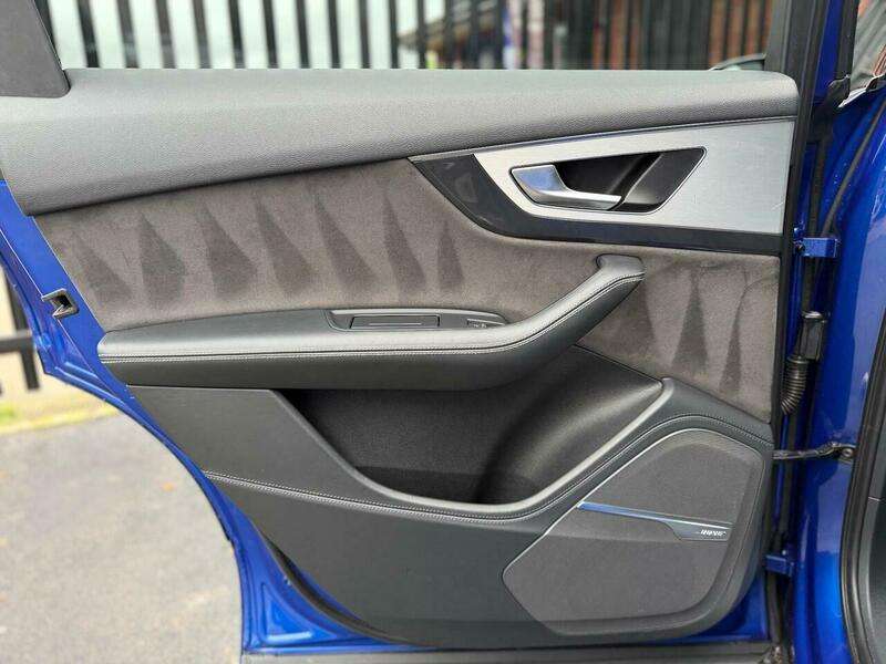 2017 AUDI SQ7 2017 AUDI SQ7