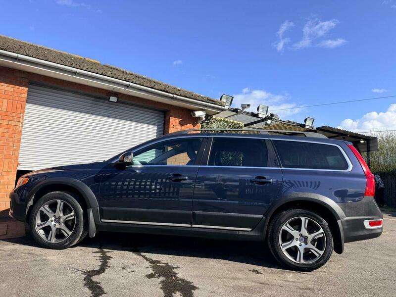 2011 VOLVO XC70 2011 VOLVO XC70