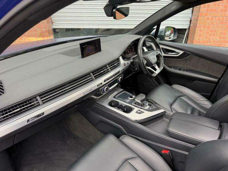 2017 AUDI SQ7 2017 AUDI SQ7