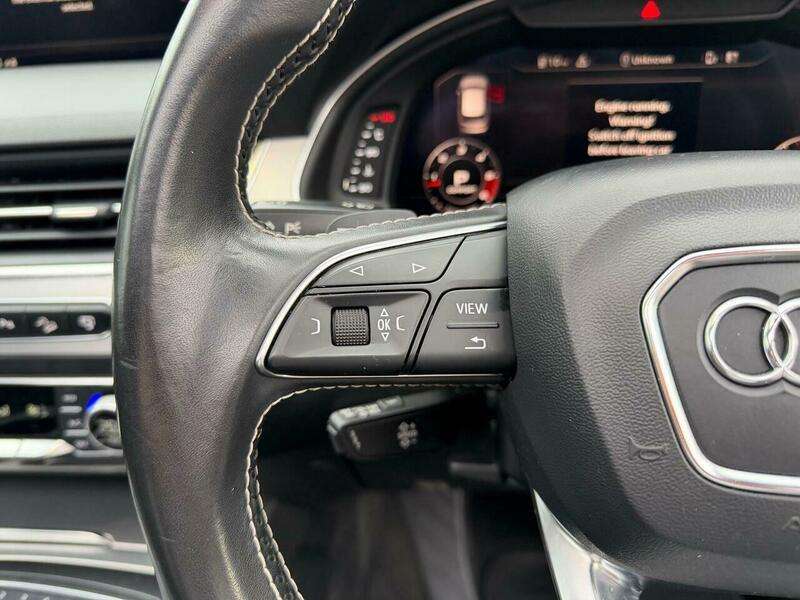 2017 AUDI SQ7 2017 AUDI SQ7