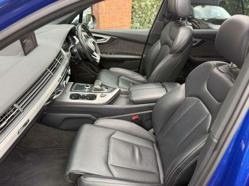 2017 AUDI SQ7 2017 AUDI SQ7