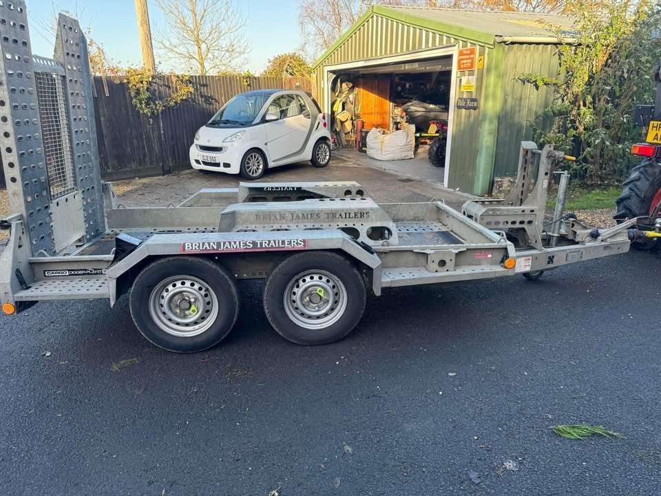 null FORD COURIER null FORD COURIER