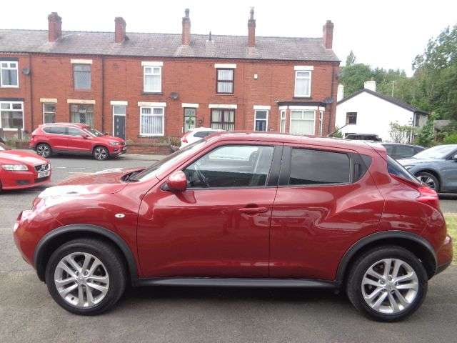 A 2013 NISSAN JUKE 1.6 ACENTA SPORT 5d 117 BHP STUNNING CAR 12 MONTHS MOT 2 KEYS A 2013 NISSAN JUKE 1.6 ACENTA SPORT 5d 117 BHP STUNNING CAR 12 MONTHS MOT 2 KEYS