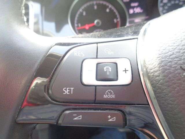 2017 VOLKSWAGEN GOLF 2017 VOLKSWAGEN GOLF