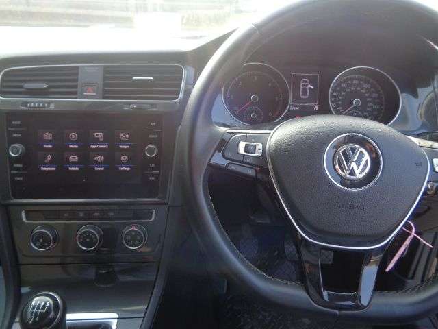 2017 VOLKSWAGEN GOLF 2017 VOLKSWAGEN GOLF