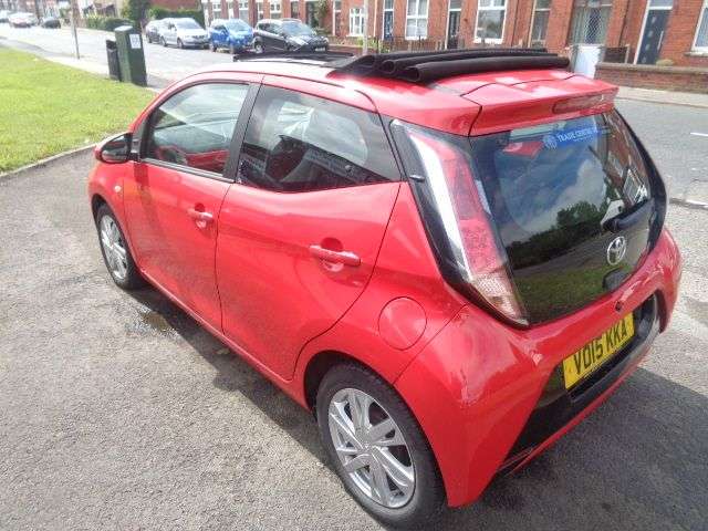 2015 TOYOTA AYGO 2015 TOYOTA AYGO