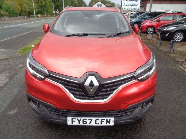 A 2017 RENAULT KADJAR 1.5 dCi Dynamique Nav SUV 5dr Diesel Manual Euro 6 (s/s) (110 ps) 5 SERVICE A 2017 RENAULT KADJAR 1.5 dCi Dynamique Nav SUV 5dr Diesel Manual Euro 6 (s/s) (110 ps) 5 SERVICE