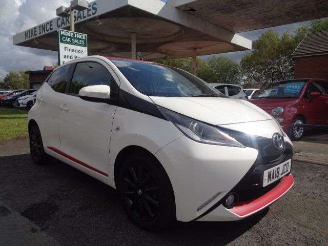 A 2018 TOYOTA AYGO 1.0 VVT-i x-press Hatchback 5dr Petrol Manual Euro 6 (68 ps) STUNNING CAR 1 A 2018 TOYOTA AYGO 1.0 VVT-i x-press Hatchback 5dr Petrol Manual Euro 6 (68 ps) STUNNING CAR 1