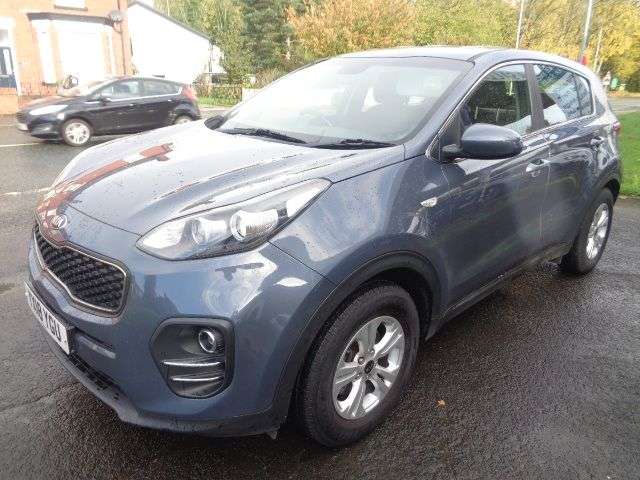 A 2018 KIA SPORTAGE 1.7 CRDi 1 SUV 5dr Diesel Manual Euro 6 (s/s) (114 bhp) SERVICE HISTORY 12 A 2018 KIA SPORTAGE 1.7 CRDi 1 SUV 5dr Diesel Manual Euro 6 (s/s) (114 bhp) SERVICE HISTORY 12