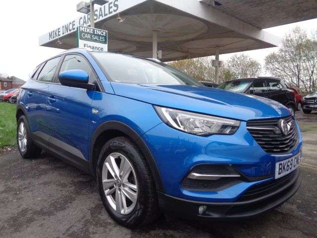 Check out this Vauxhall Grandland X 2020 Diesel Manual