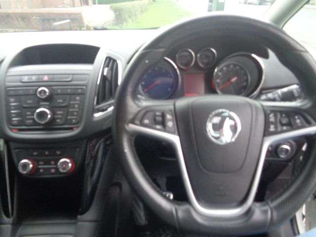2015 VAUXHALL ZAFIRA TOURER 2015 VAUXHALL ZAFIRA TOURER