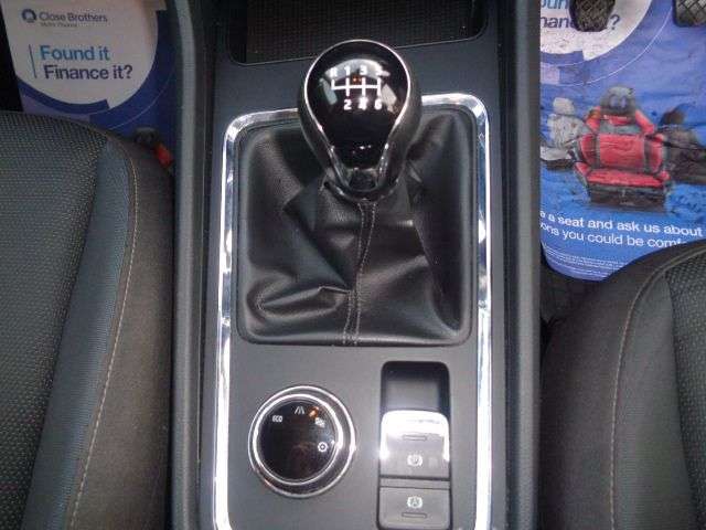 2017 SEAT ATECA 2017 SEAT ATECA