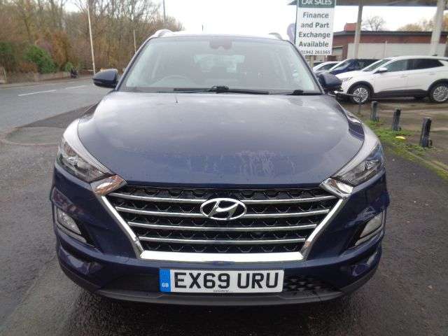 A 2019 HYUNDAI TUCSON 1.6 GDi SE Nav SUV 5dr Petrol Manual Euro 6 (s/s) (132 ps) STUNNING CAR 12 A 2019 HYUNDAI TUCSON 1.6 GDi SE Nav SUV 5dr Petrol Manual Euro 6 (s/s) (132 ps) STUNNING CAR 12
