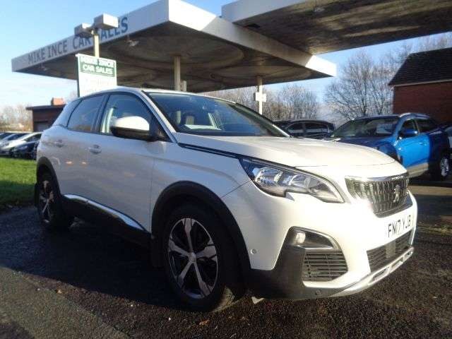 A 2017 PEUGEOT 3008 1.2 PureTech Allure SUV 5dr Petrol Manual Euro 6 (s/s) (130 ps) 6 SERVICE S A 2017 PEUGEOT 3008 1.2 PureTech Allure SUV 5dr Petrol Manual Euro 6 (s/s) (130 ps) 6 SERVICE S