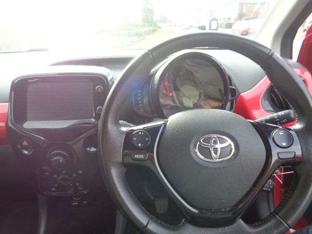 2016 TOYOTA AYGO 2016 TOYOTA AYGO