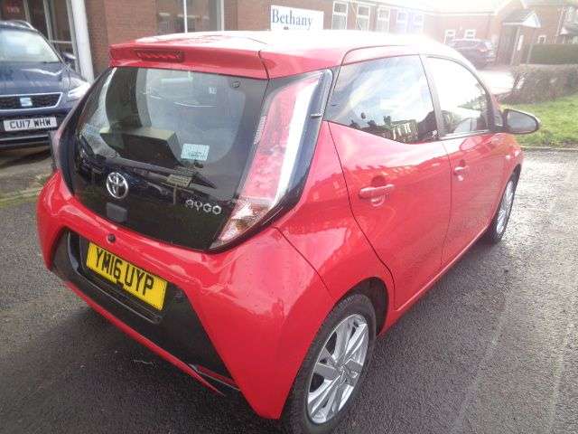 2016 TOYOTA AYGO 2016 TOYOTA AYGO