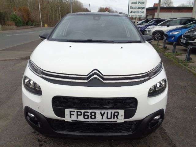 A 2019 CITROEN C3 1.2 PureTech Flair Hatchback 5dr Petrol Manual Euro 6 (s/s) (82 ps) APPLE C A 2019 CITROEN C3 1.2 PureTech Flair Hatchback 5dr Petrol Manual Euro 6 (s/s) (82 ps) APPLE C