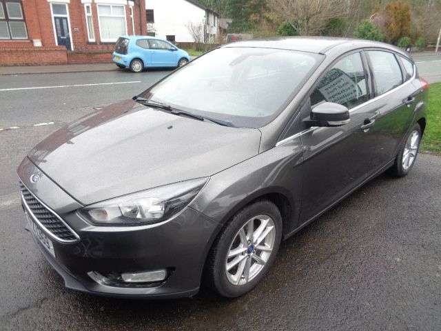 A 2015 FORD FOCUS 1.0T EcoBoost Zetec Hatchback 5dr Petrol Manual Euro 6 (s/s) (100 ps) SERVI A 2015 FORD FOCUS 1.0T EcoBoost Zetec Hatchback 5dr Petrol Manual Euro 6 (s/s) (100 ps) SERVI