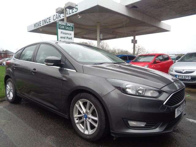 A 2015 FORD FOCUS 1.0T EcoBoost Zetec Hatchback 5dr Petrol Manual Euro 6 (s/s) (100 ps) SERVI A 2015 FORD FOCUS 1.0T EcoBoost Zetec Hatchback 5dr Petrol Manual Euro 6 (s/s) (100 ps) SERVI