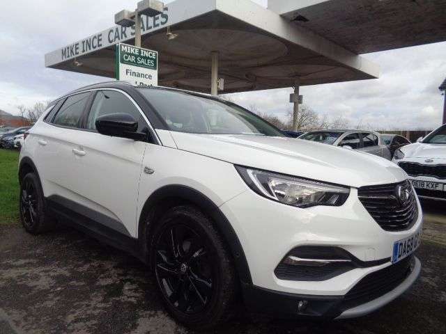 A 2018 VAUXHALL GRANDLAND X 1.2 Turbo GPF Sport Nav SUV 5dr Petrol Manual Euro 6 (s/s) (130 ps) 6 SERVI A 2018 VAUXHALL GRANDLAND X 1.2 Turbo GPF Sport Nav SUV 5dr Petrol Manual Euro 6 (s/s) (130 ps) 6 SERVI