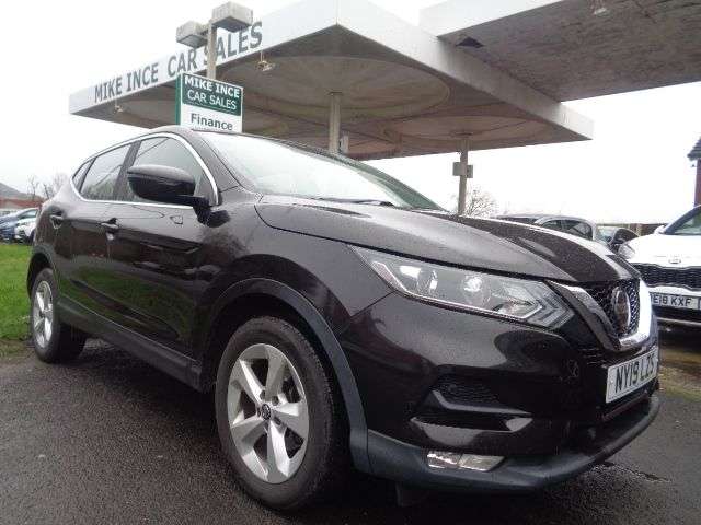 A 2019 NISSAN QASHQAI 1.5 dCi Acenta Premium SUV 5dr Diesel Manual Euro 6 (s/s) (115 ps) 5 SERVIC A 2019 NISSAN QASHQAI 1.5 dCi Acenta Premium SUV 5dr Diesel Manual Euro 6 (s/s) (115 ps) 5 SERVIC