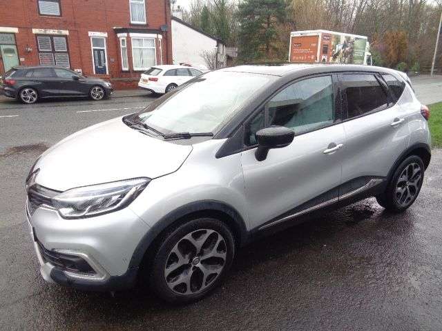 A 2019 RENAULT CAPTUR 1.5 dCi ENERGY GT Line SUV 5dr Diesel Manual Euro 6 (s/s) (90 ps) SAT NAV S A 2019 RENAULT CAPTUR 1.5 dCi ENERGY GT Line SUV 5dr Diesel Manual Euro 6 (s/s) (90 ps) SAT NAV S