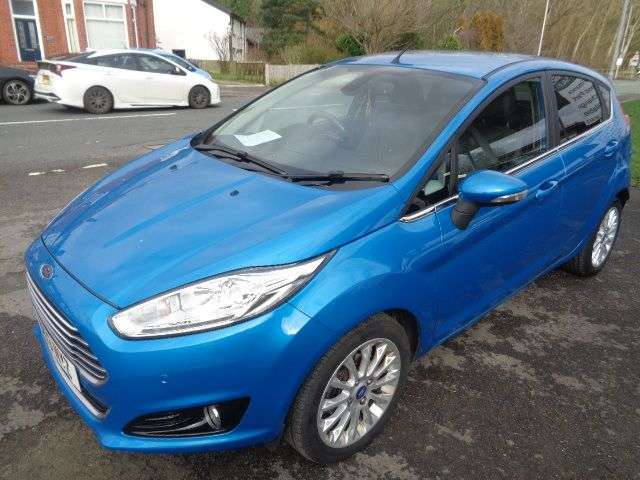 A 2013 FORD FIESTA 1.0T EcoBoost Titanium X Hatchback 5dr Petrol Manual Euro 5 (s/s) (125 ps) A 2013 FORD FIESTA 1.0T EcoBoost Titanium X Hatchback 5dr Petrol Manual Euro 5 (s/s) (125 ps)