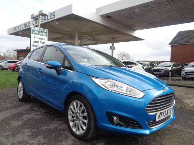 A 2013 FORD FIESTA 1.0T EcoBoost Titanium X Hatchback 5dr Petrol Manual Euro 5 (s/s) (125 ps) A 2013 FORD FIESTA 1.0T EcoBoost Titanium X Hatchback 5dr Petrol Manual Euro 5 (s/s) (125 ps)