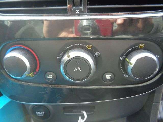 2019 RENAULT CLIO 2019 RENAULT CLIO