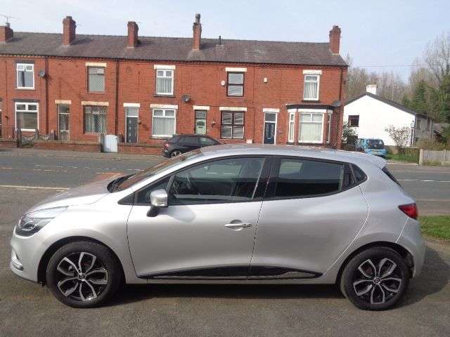 2019 RENAULT CLIO 2019 RENAULT CLIO