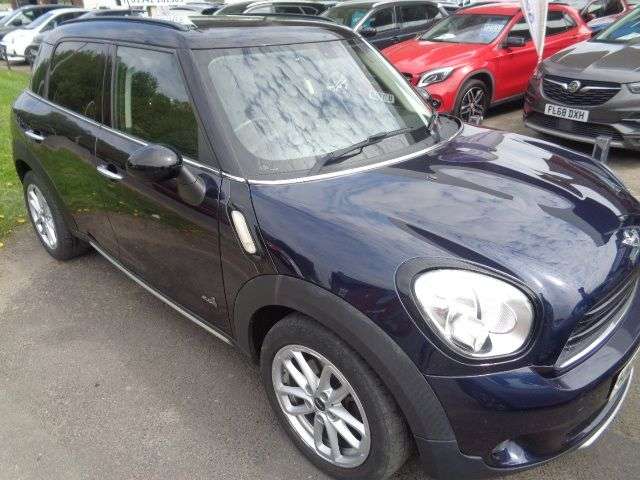 A 2016 MINI COUNTRYMAN 1.6 Cooper D Business Edition SUV 5dr Diesel Manual ALL4 Euro 6 (s/s) (112 A 2016 MINI COUNTRYMAN 1.6 Cooper D Business Edition SUV 5dr Diesel Manual ALL4 Euro 6 (s/s) (112