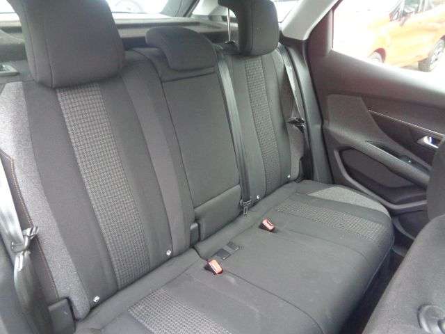 2018 PEUGEOT 3008 2018 PEUGEOT 3008