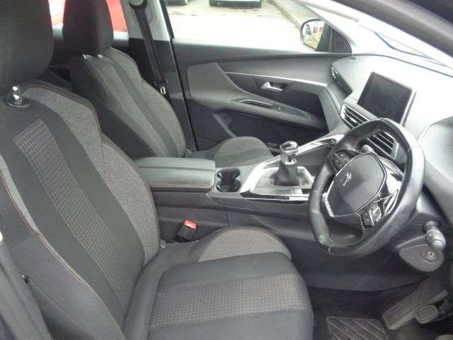 2018 PEUGEOT 3008 2018 PEUGEOT 3008