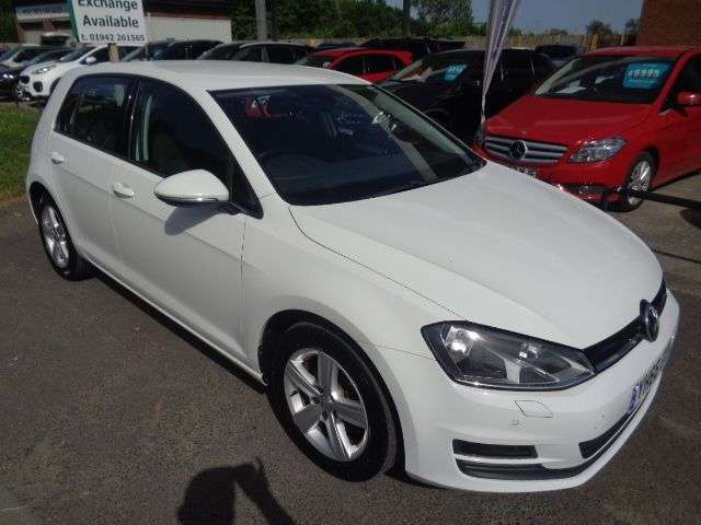 A 2016 VOLKSWAGEN GOLF 1.4 TSI BlueMotion Tech Match Edition Hatchback 5dr Petrol Manual Euro 6 (s A 2016 VOLKSWAGEN GOLF 1.4 TSI BlueMotion Tech Match Edition Hatchback 5dr Petrol Manual Euro 6 (s