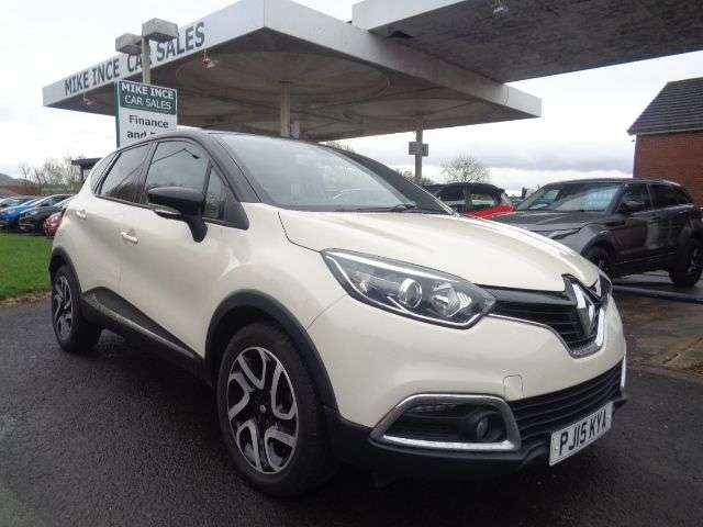 A 2015 RENAULT CAPTUR 0.9 TCe ENERGY Dynamique S MediaNav SUV 5dr Petrol Manual Euro 5 (s/s) (90 A 2015 RENAULT CAPTUR 0.9 TCe ENERGY Dynamique S MediaNav SUV 5dr Petrol Manual Euro 5 (s/s) (90