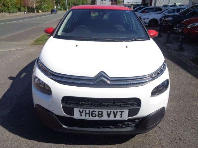 A 2018 CITROEN C3 1.2 PureTech Feel Hatchback 5dr Petrol Manual Euro 6 (82 ps) APPLE CAR PLAY A 2018 CITROEN C3 1.2 PureTech Feel Hatchback 5dr Petrol Manual Euro 6 (82 ps) APPLE CAR PLAY