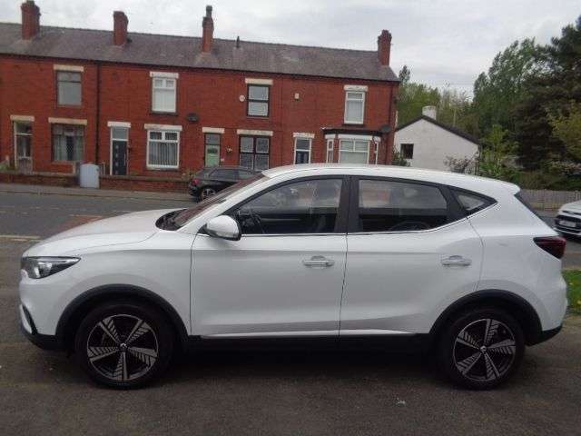 A 2021 MG MG ZS 44.5kWh Excite SUV 5dr Electric Auto (143 ps) LOW MILEAGE STUNNING CAR 12 M A 2021 MG MG ZS 44.5kWh Excite SUV 5dr Electric Auto (143 ps) LOW MILEAGE STUNNING CAR 12 M