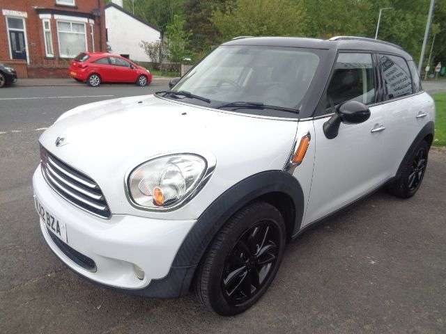 A 2012 MINI COUNTRYMAN 1.6 Cooper SUV 5dr Petrol Manual Euro 5 (s/s) (122 ps) EXCELLENT CONDITION A 2012 MINI COUNTRYMAN 1.6 Cooper SUV 5dr Petrol Manual Euro 5 (s/s) (122 ps) EXCELLENT CONDITION