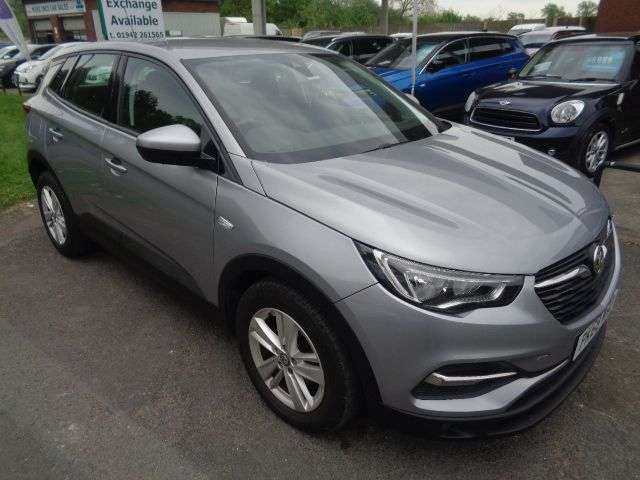 A 2018 VAUXHALL GRANDLAND X 1.2 Turbo GPF SE SUV 5dr Petrol Manual Euro 6 (s/s) (130 ps) 4 SERVICE STAM A 2018 VAUXHALL GRANDLAND X 1.2 Turbo GPF SE SUV 5dr Petrol Manual Euro 6 (s/s) (130 ps) 4 SERVICE STAM