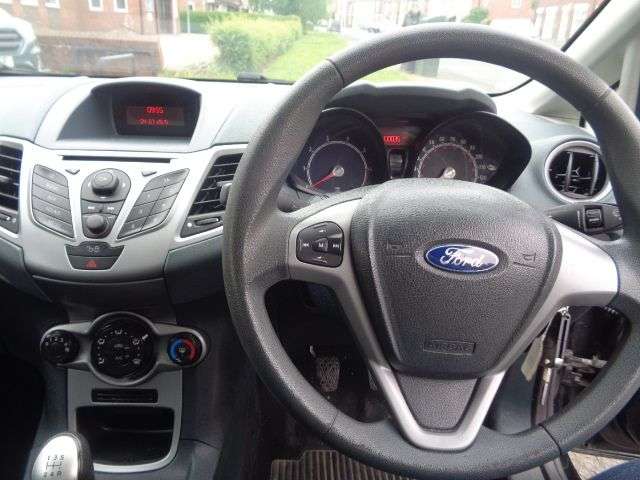 2010 FORD FIESTA 2010 FORD FIESTA