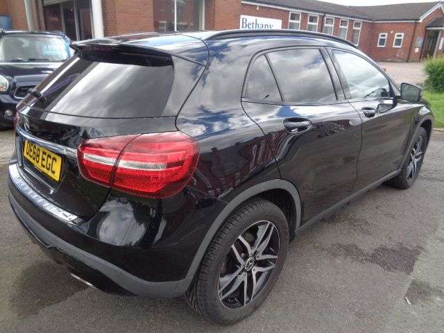 2019 MERCEDES-BENZ 180 2019 MERCEDES-BENZ 180