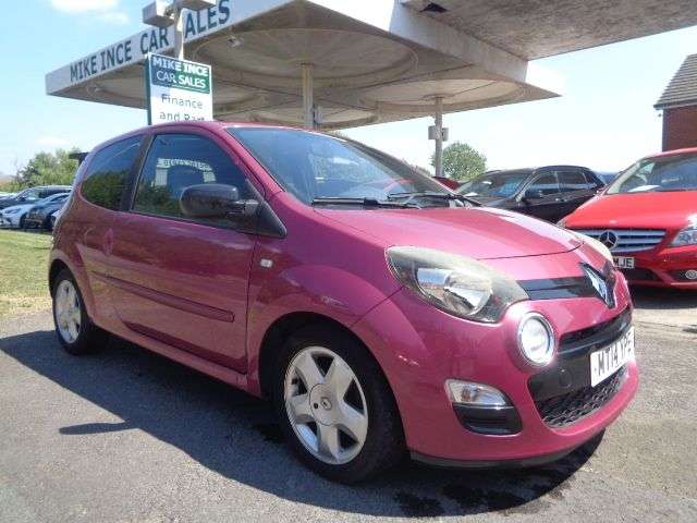 A 2014 RENAULT TWINGO 1.2 16V Dynamique Hatchback 3dr Petrol Manual Euro 5 (75 ps) SERVICE HISTOR A 2014 RENAULT TWINGO 1.2 16V Dynamique Hatchback 3dr Petrol Manual Euro 5 (75 ps) SERVICE HISTOR