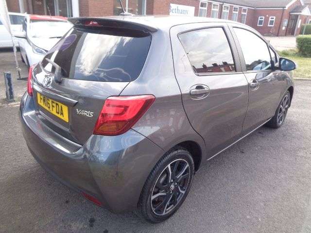 2016 TOYOTA YARIS 2016 TOYOTA YARIS